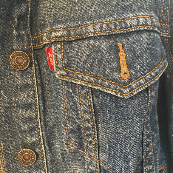 Levi’s Jean Jacket - Picture 3 of 8
